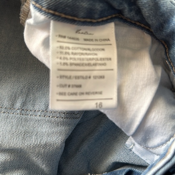 Kancan shorts - Picture 3 of 3